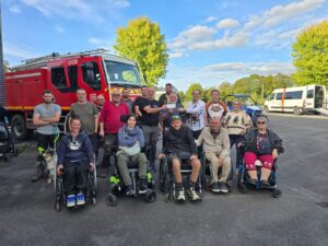 Remise du chèque de 1 000 € au Fonds de dotation Kerpape à Guiscriff